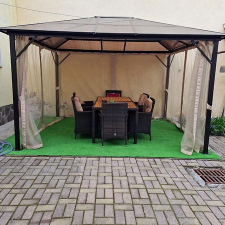 Rîşnov Apartament Teilor מראה חיצוני תמונה